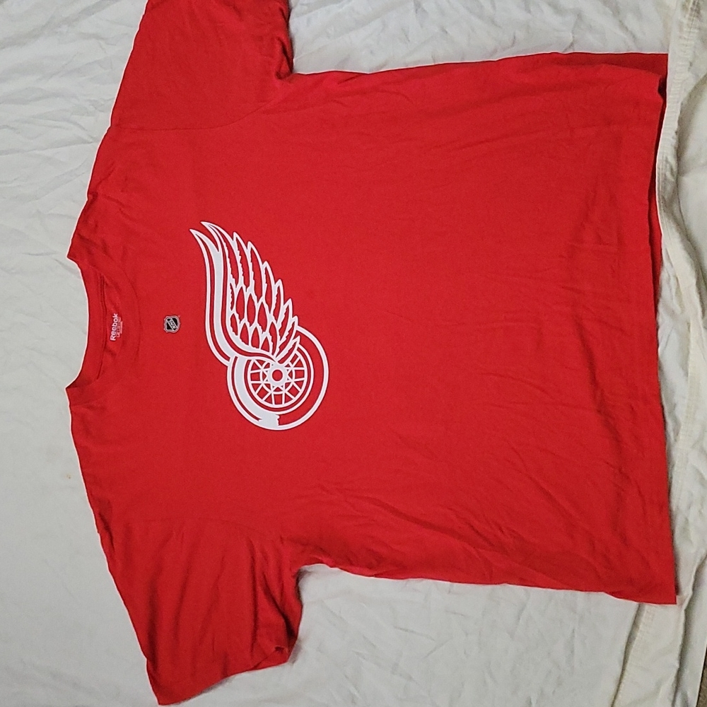 Detroit Redwings short sleeve t-shirt